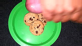 chocolate cum cookies