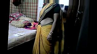 saree removal navel kiss bra remove sex