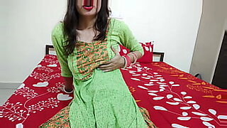 indian girl with dirty hindi audio
