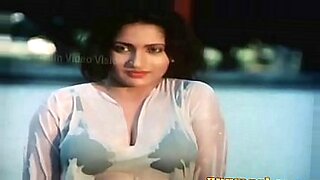 indian bhabi xxx honeymoon clip in hindi