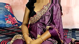 indian women saree