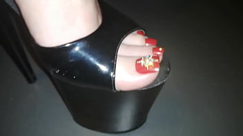 curvy high heels red