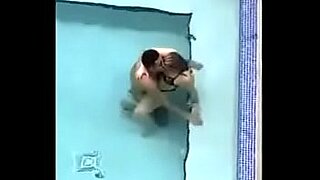 babe siri porn in swiming pool