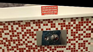 toilet famaliy spay sex
