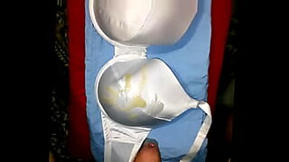asian in satin panty squirting