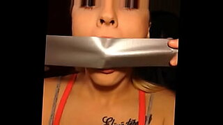 cfnm lady teaches how to use sex toy