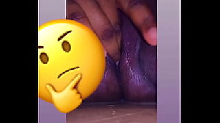 hot black chic fingers pussy on toliet