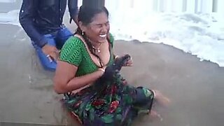 indian wet saree boob visibal
