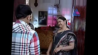mother sleeping and son com bedrooms and sex