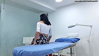 ver video rompiendo himen de una virgen tailandesa