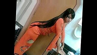 beutifull bengali girl first time seal open blood come out from virgin