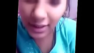 desi andhra telugu aunty talking phone while sex