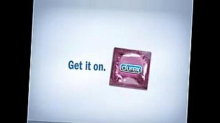 teen couple use condom fuck