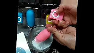 busty carol goldnerova pounding her pink pussy with glass toy
