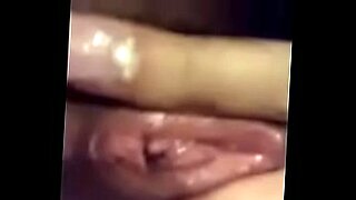 creaming pussy huge dildo