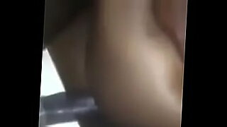 sleeping aunty finger fun video by hidden cam