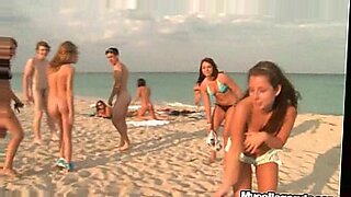 dick flashing in beach