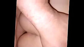 hot sex bitch takes a thick load to the chin
